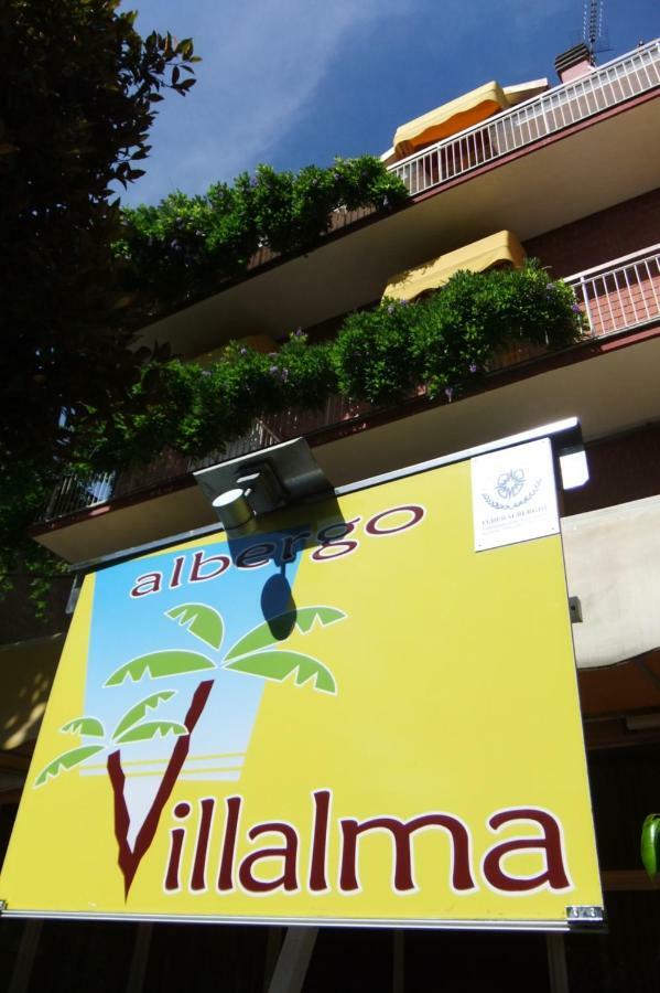 Albergo Villalma Римини Экстерьер фото