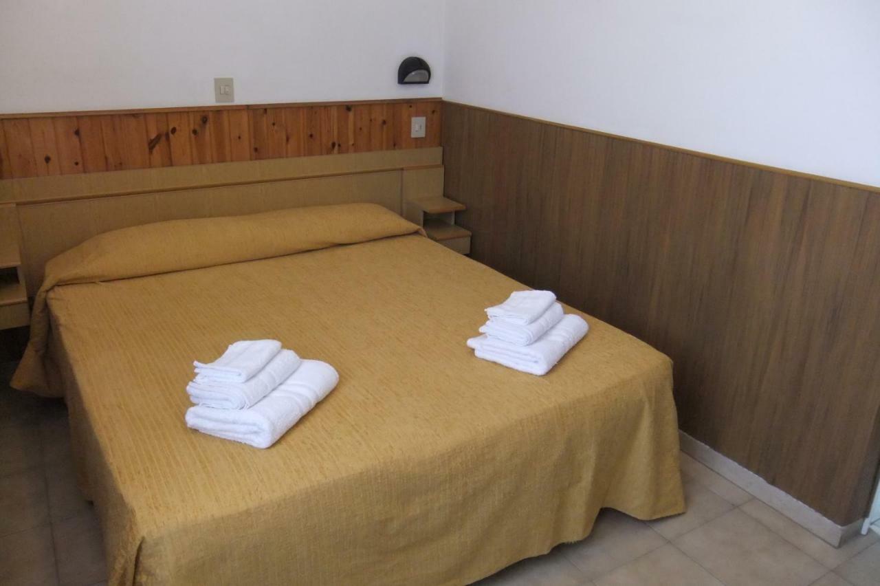 Albergo Villalma Римини Экстерьер фото