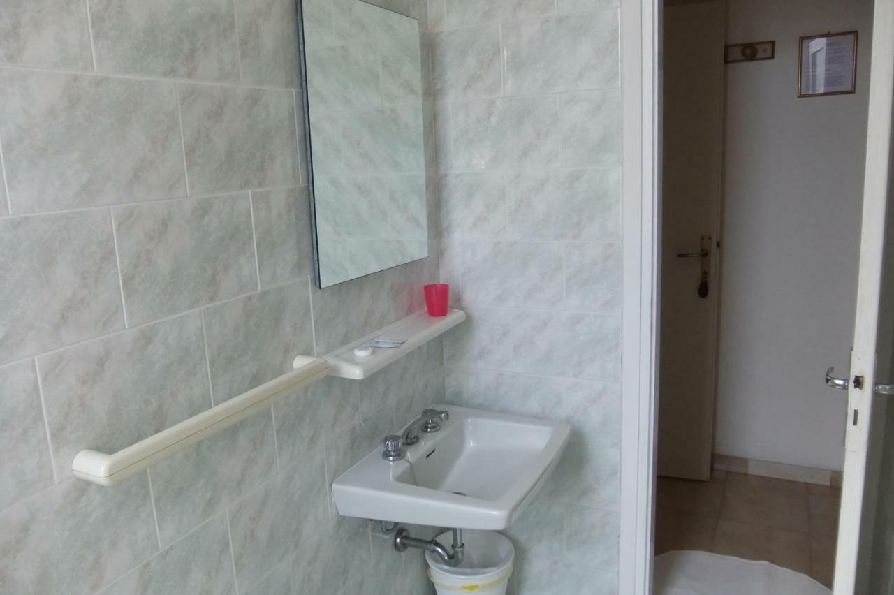 Albergo Villalma Римини Экстерьер фото